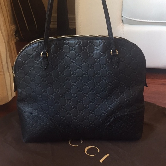 Gucci Handbags - Authentic black Gucci bag